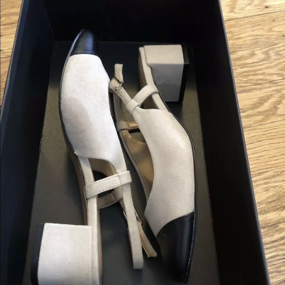 Banana Republic Low Block Heels Size 5